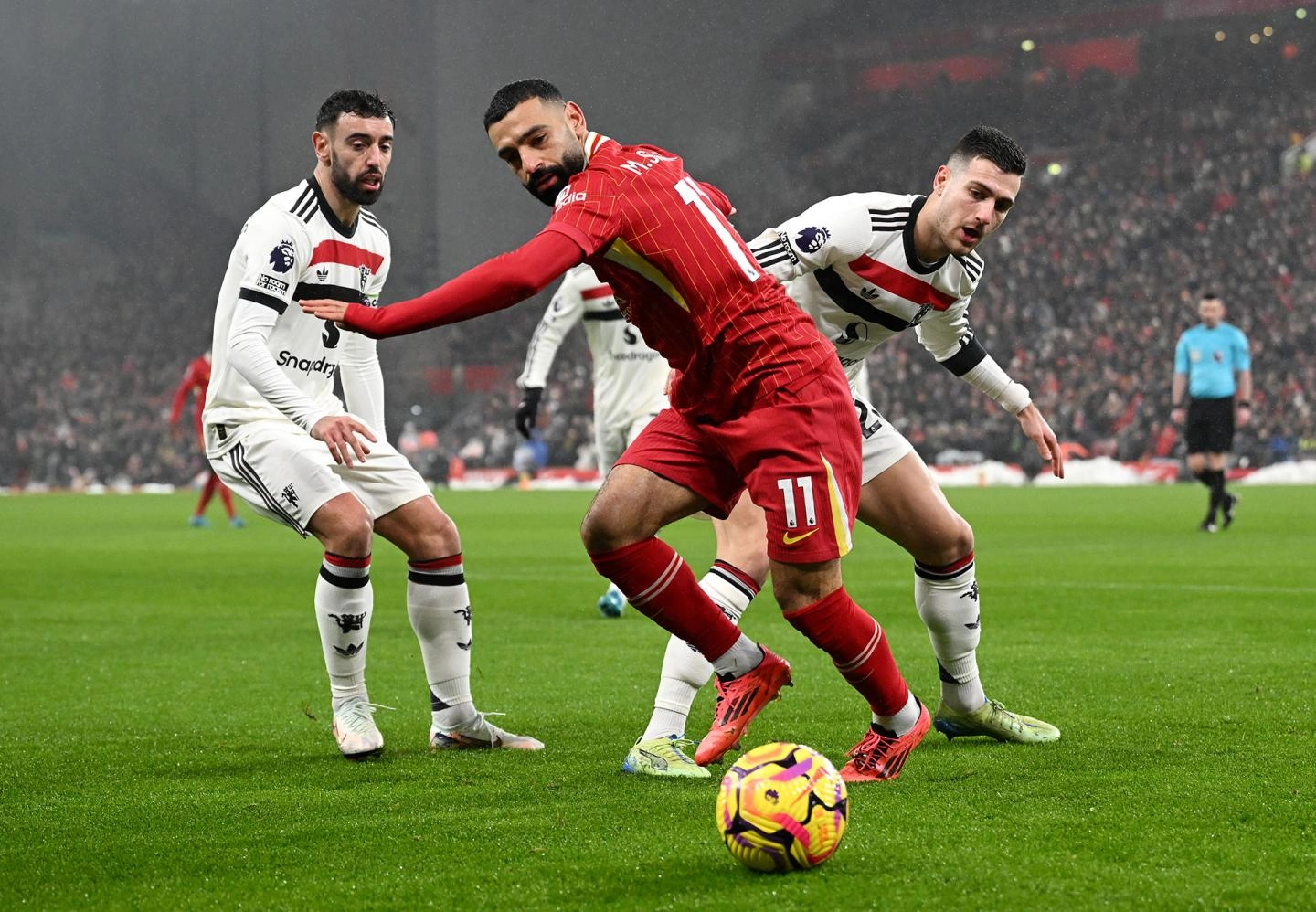 Salah equals Thierry Henry’s Premier League record after Man United goal