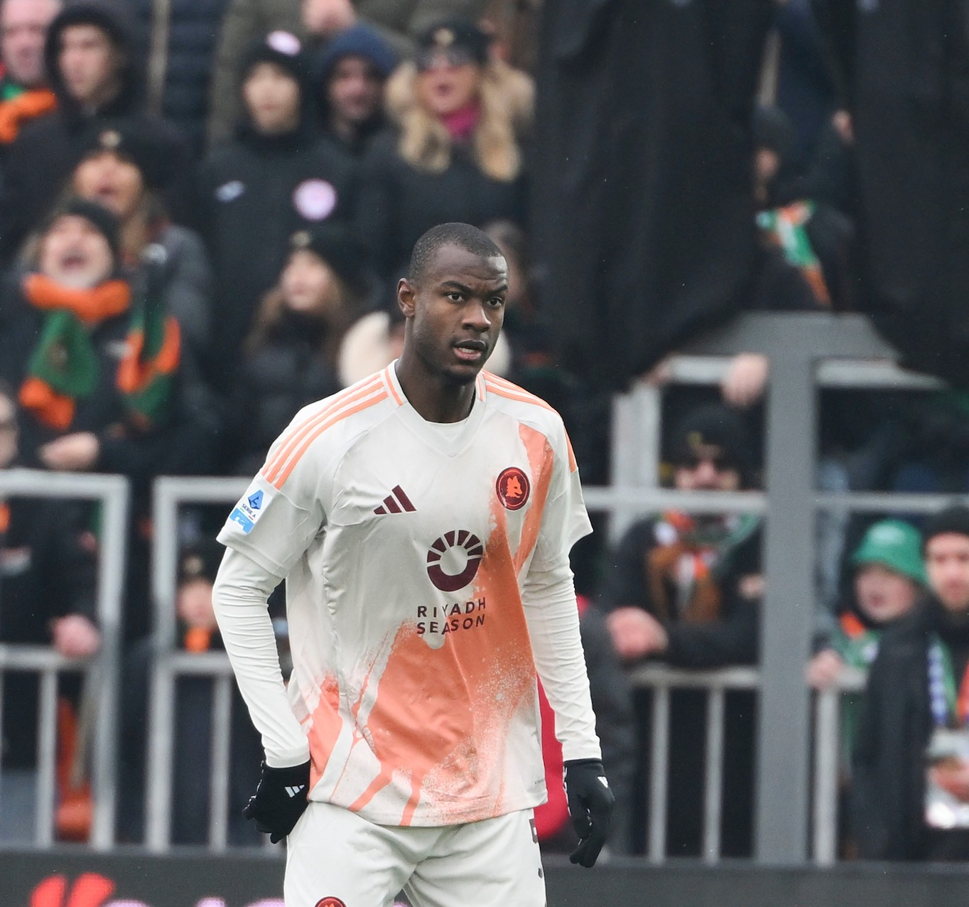 Evan Ndicka tracked by Real Madrid