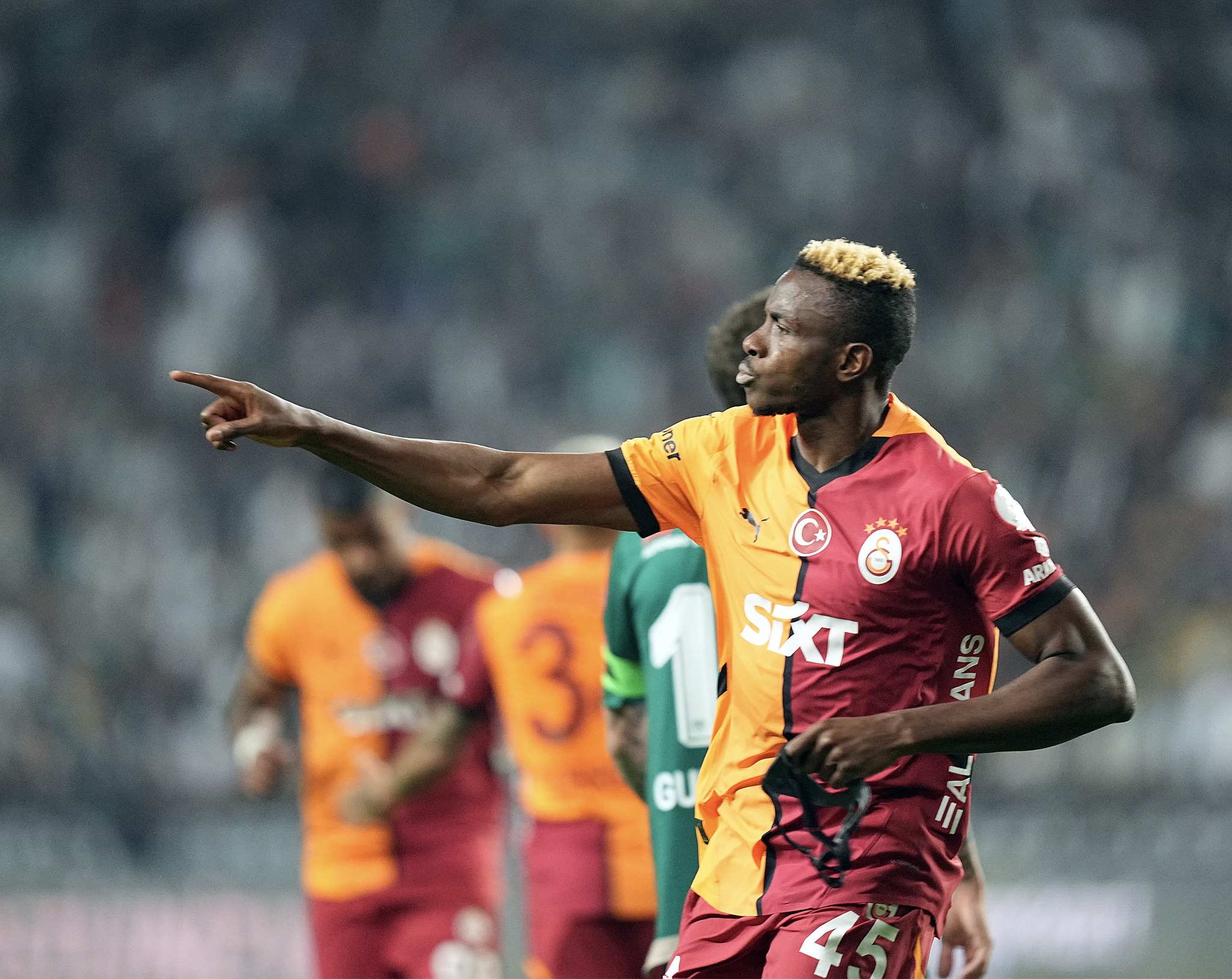 Juventus back in talks with Victor Osimhen’s representatives