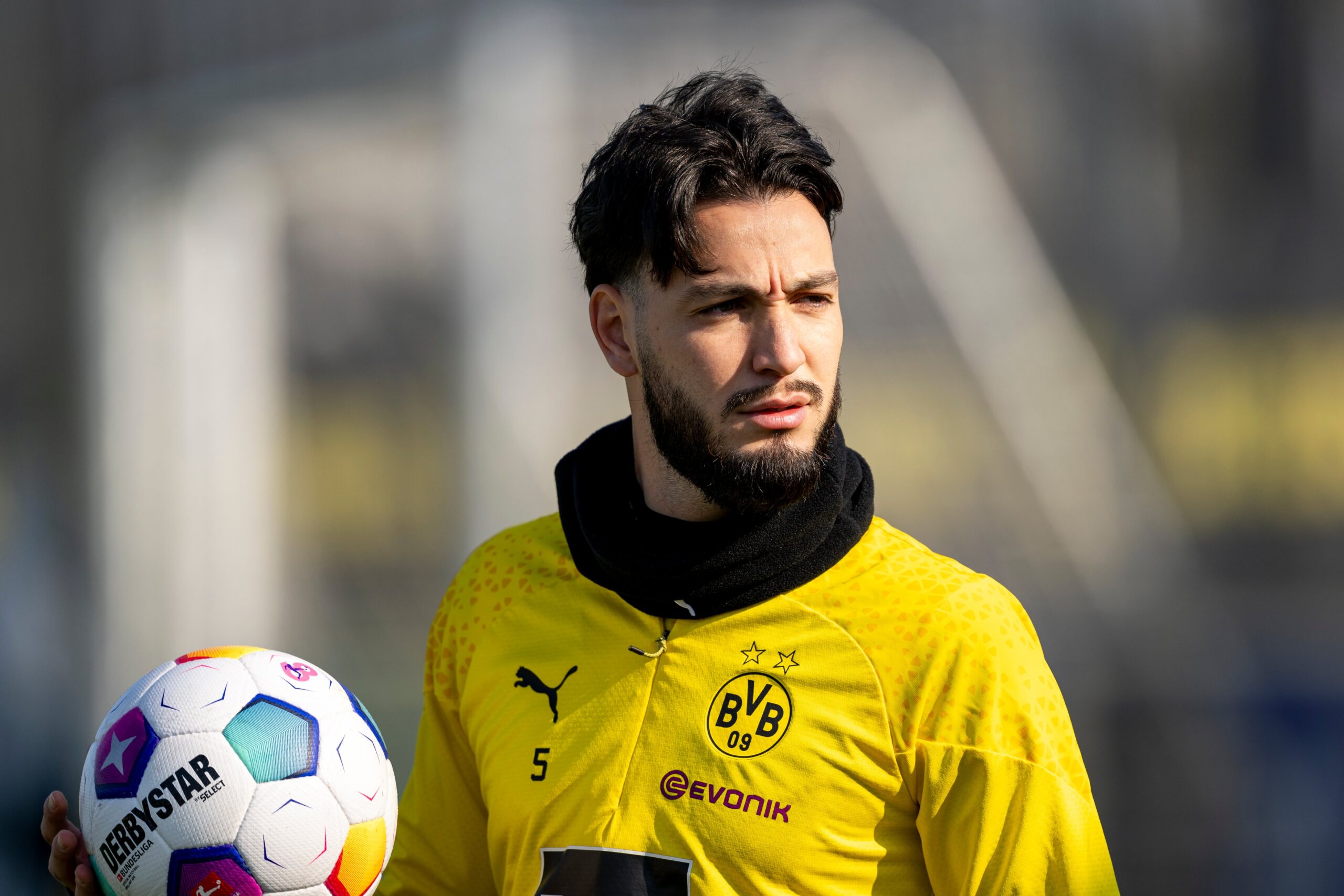 Olympique de Marseille approaches for Ramy Bensebaini