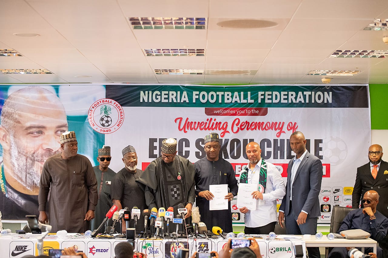 “Nigerians must provide a friendly environment for Eric Chelle to perform” – Eguavoen
