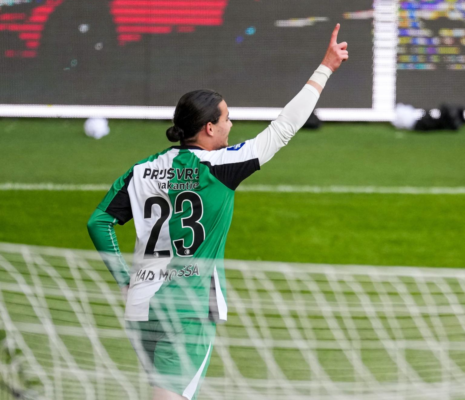 Hadj Moussa stars as Feyenoord thrash Heracles