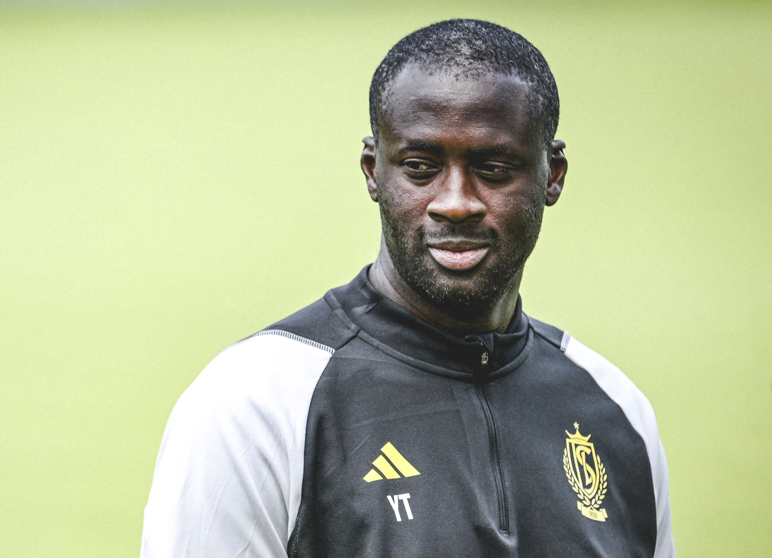 Yaya Touré visits Brighton training to provide insight on African players