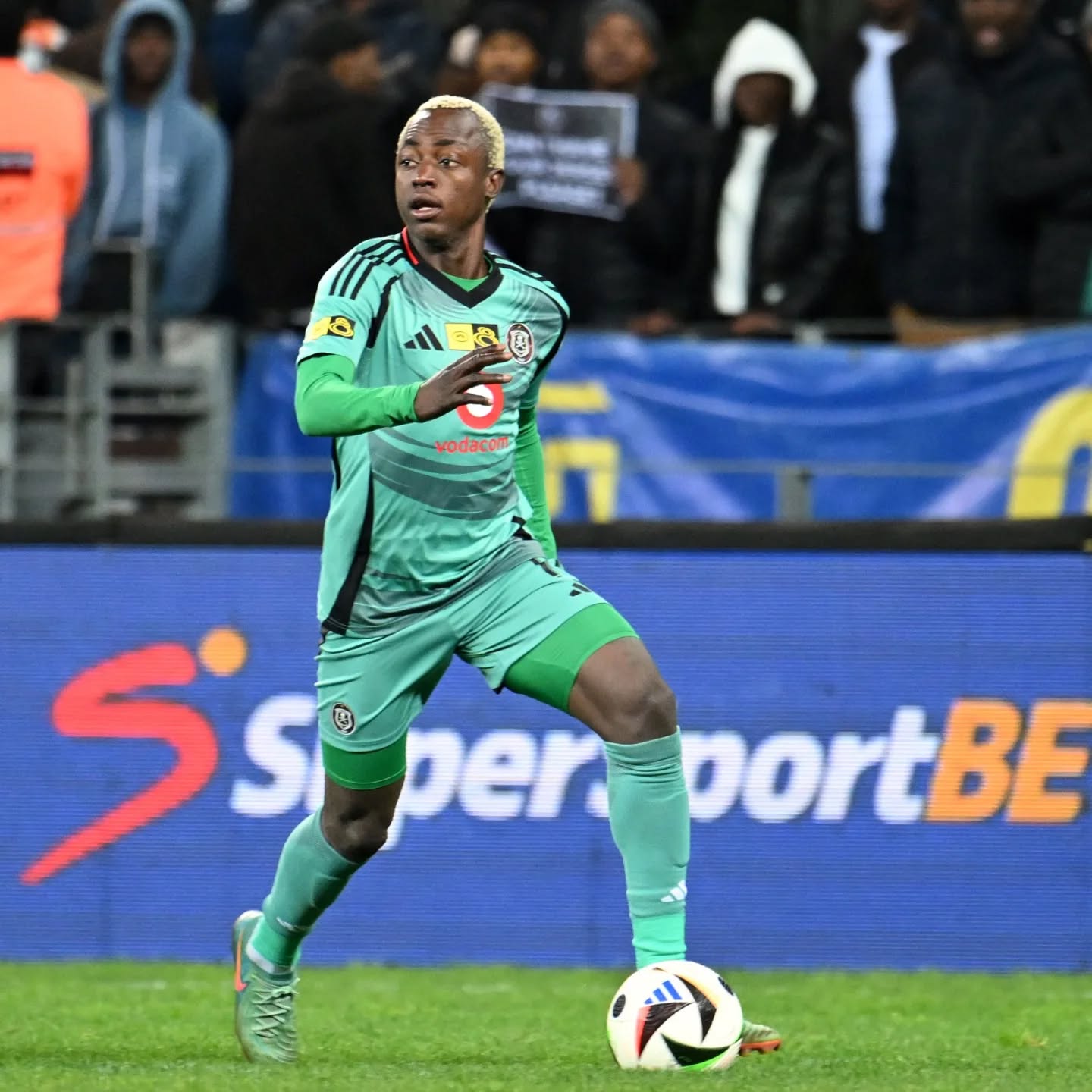 Return to sender: Orlando Pirates’ Angolan attacker Gilberto returns home on loan