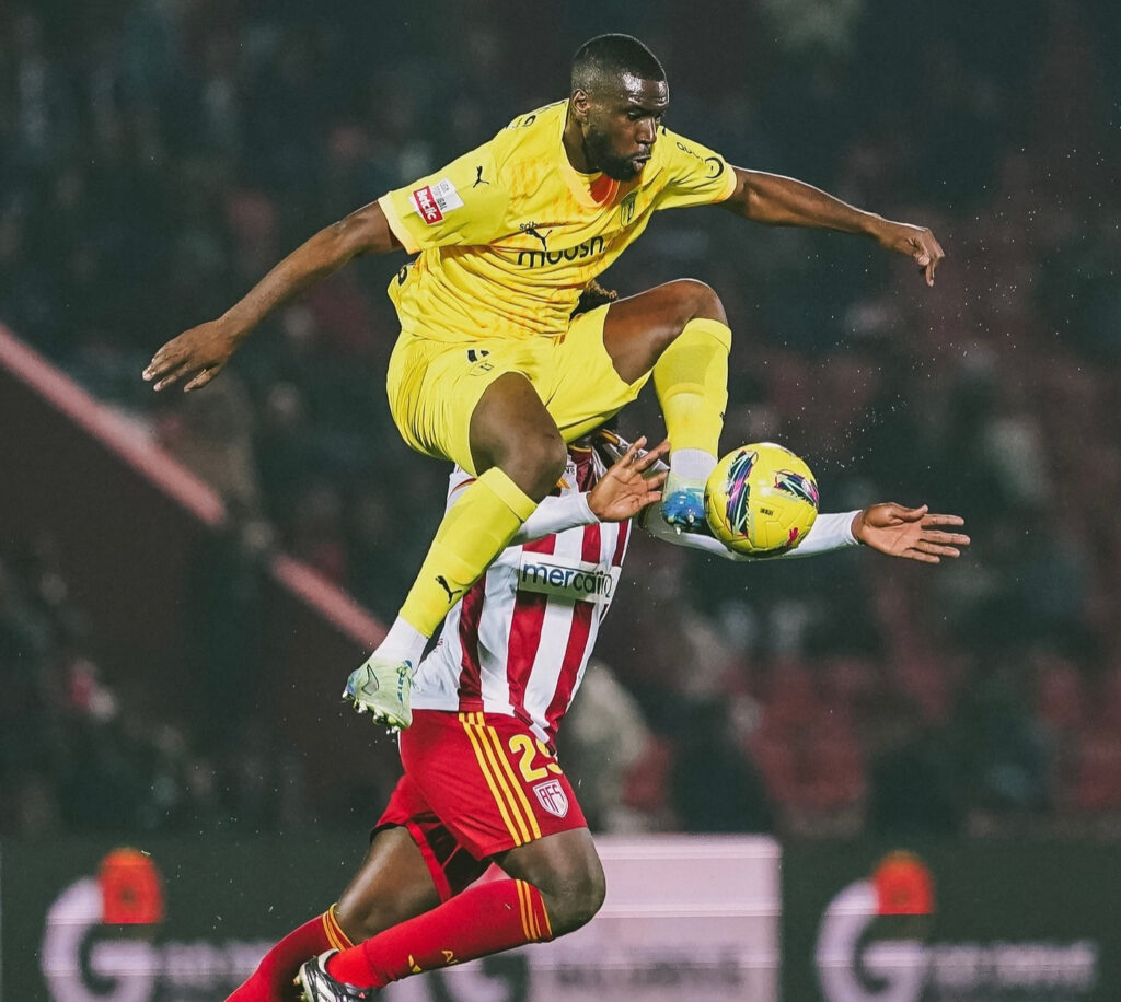 Liverpool consider signing Malian defender Sikou Niakaté