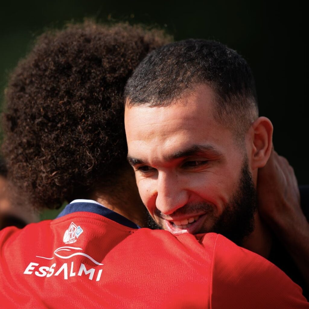 Nabil Bentaleb: Algeria midfielder gets green light to resume career after cardiac arrest