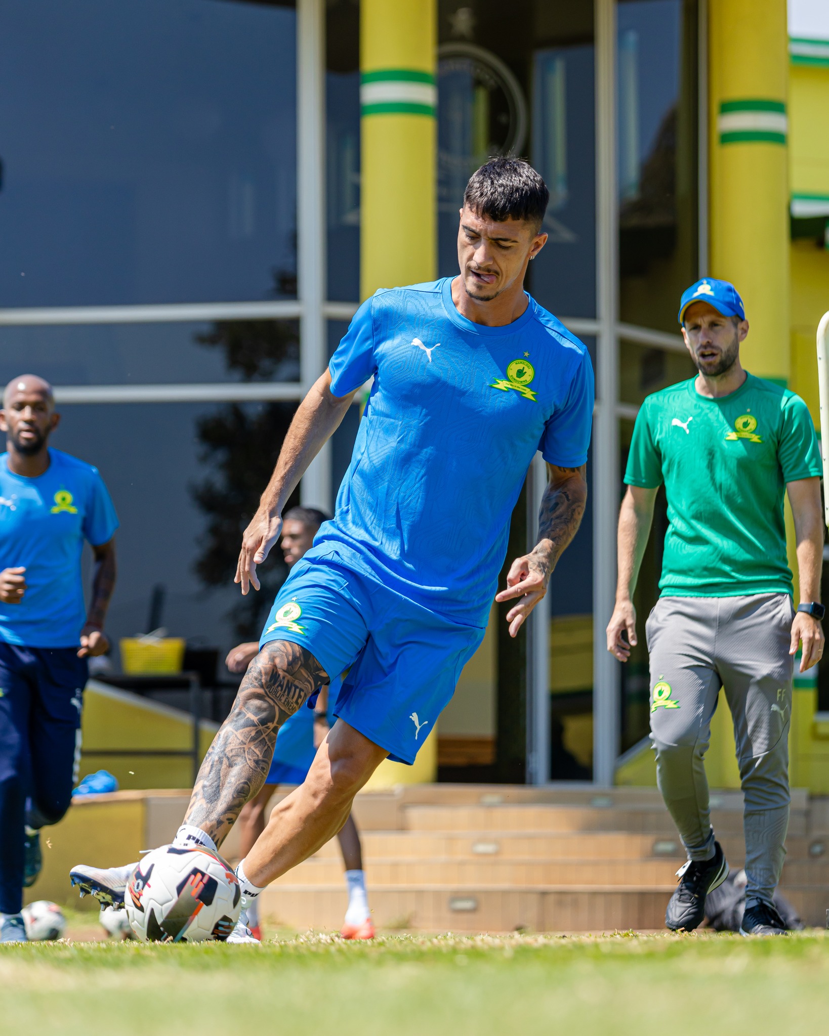 Mamelodi Sundowns acquire Argentine defender Lucas Suárez on loan