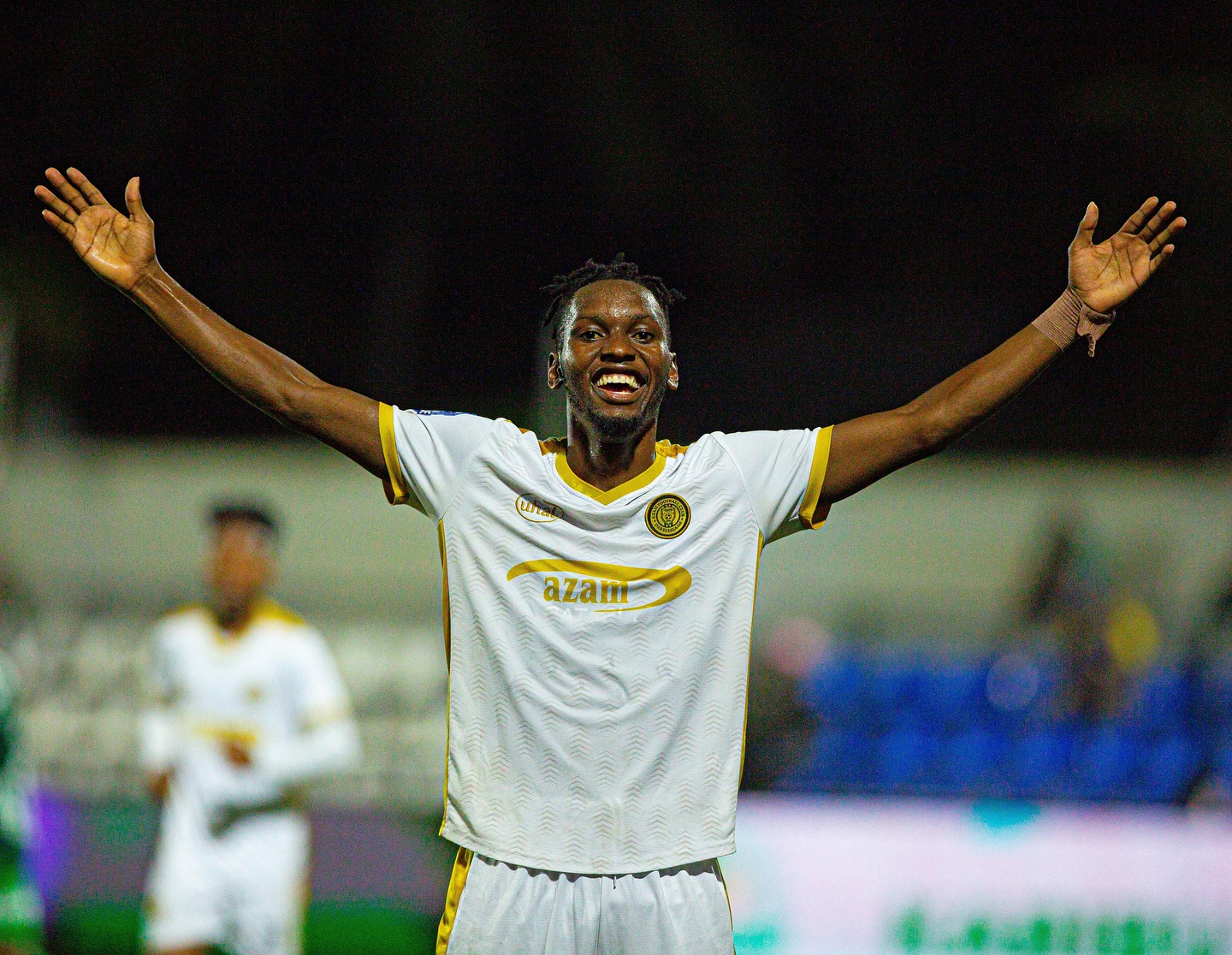 Ligi Kuu Bara: Azam thrash Prisons FC; scoring sensation Sowah wins it for Singida