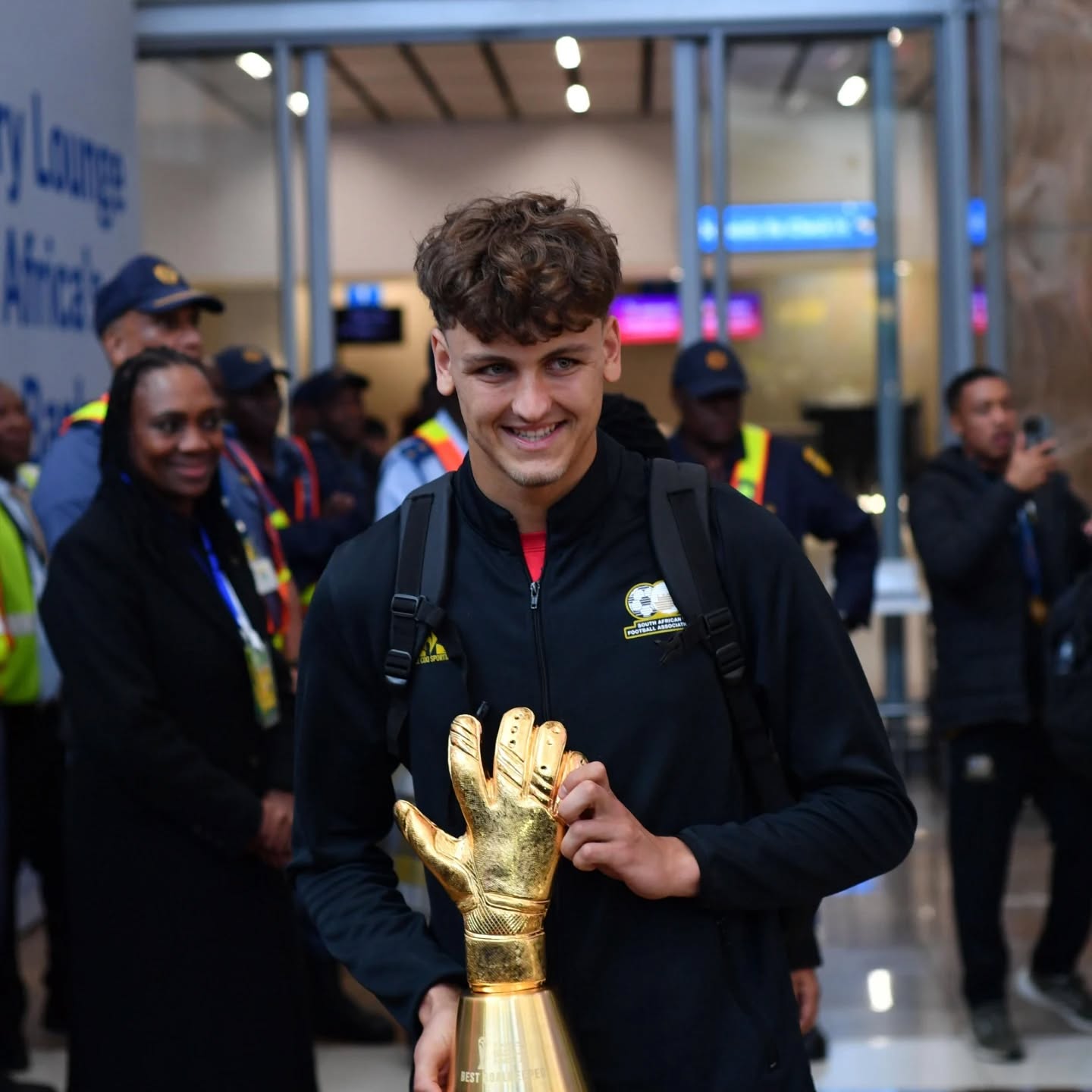 South Africa U-20 keeper Smythe-Lowe reveals favorite club in South Africa, eyes future move