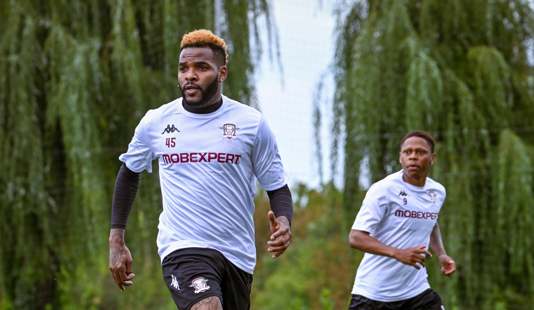 FIFA ends investigation into Aaron Boupendza’s transfer to Rapid Bucharest