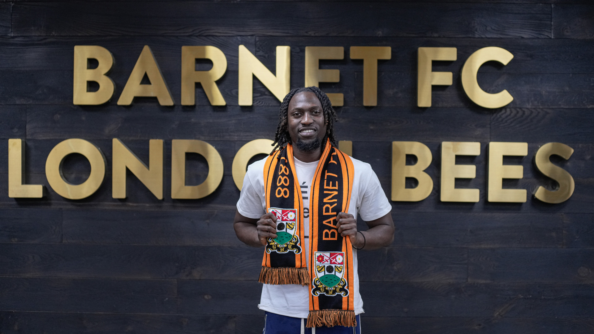 Sierra Leone winger Idris Kanu extends contract at English side Barnet