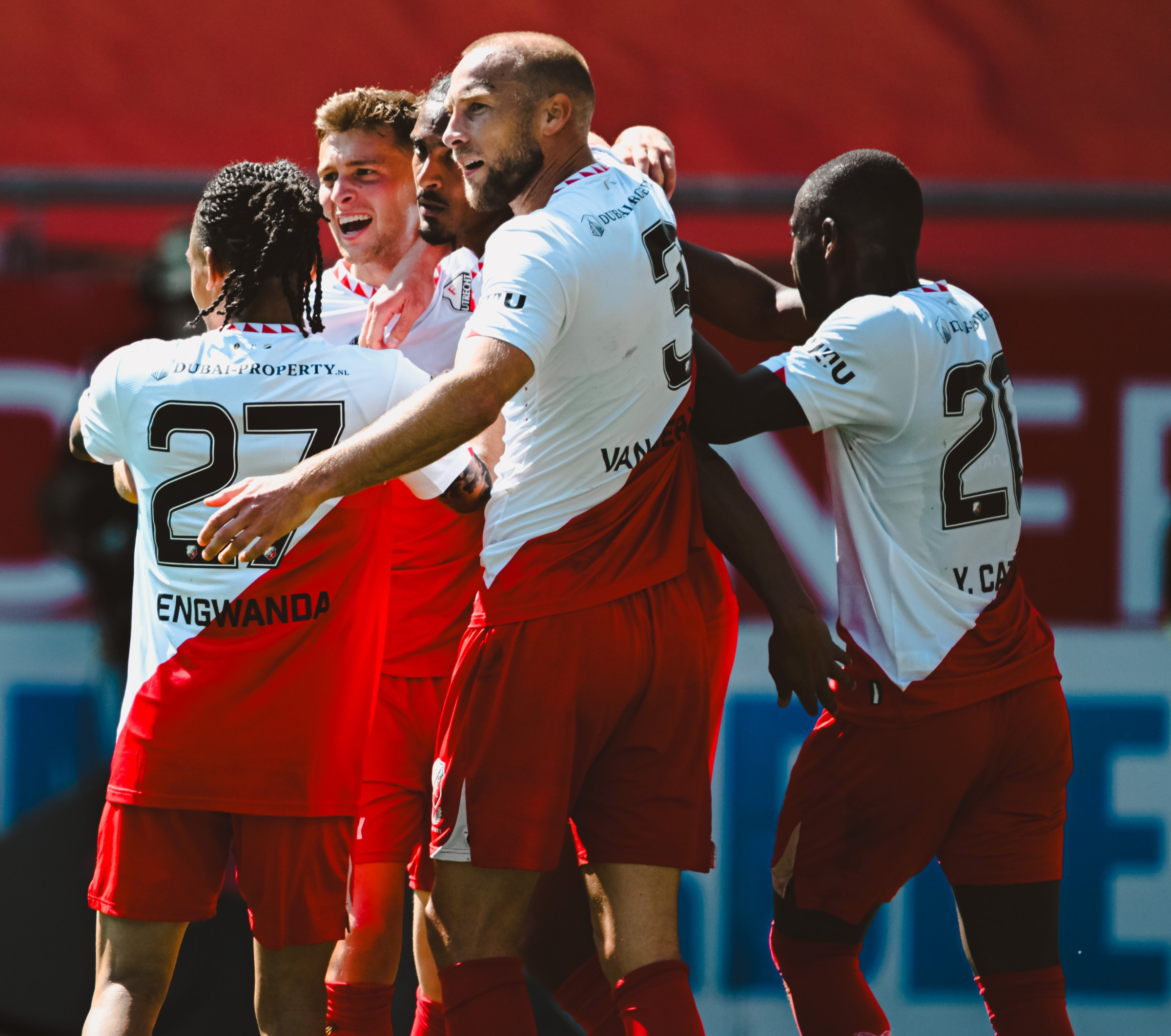Eredivisie: Haller on target as FC Utrecht stun Ajax