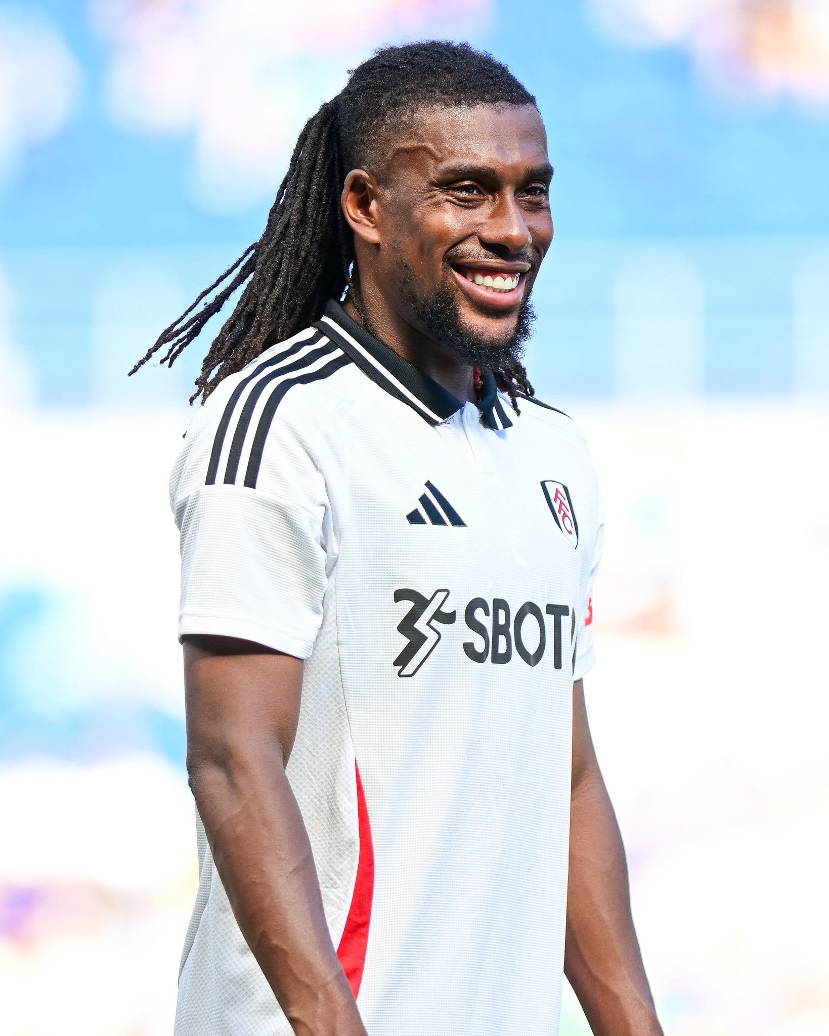 Iwobi shines with a brace as Fulham cruise past Brighton & Hove Albion