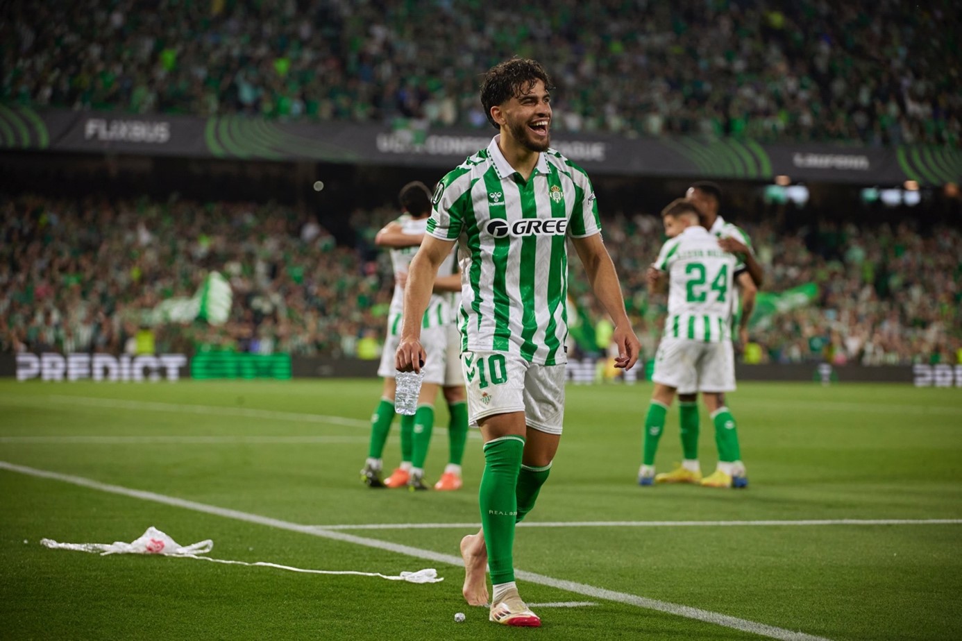 Ligue Europa Conférence – Abde Ezzalzouli guide le Betis vers la victoire contre la Fiorentina (2-1)