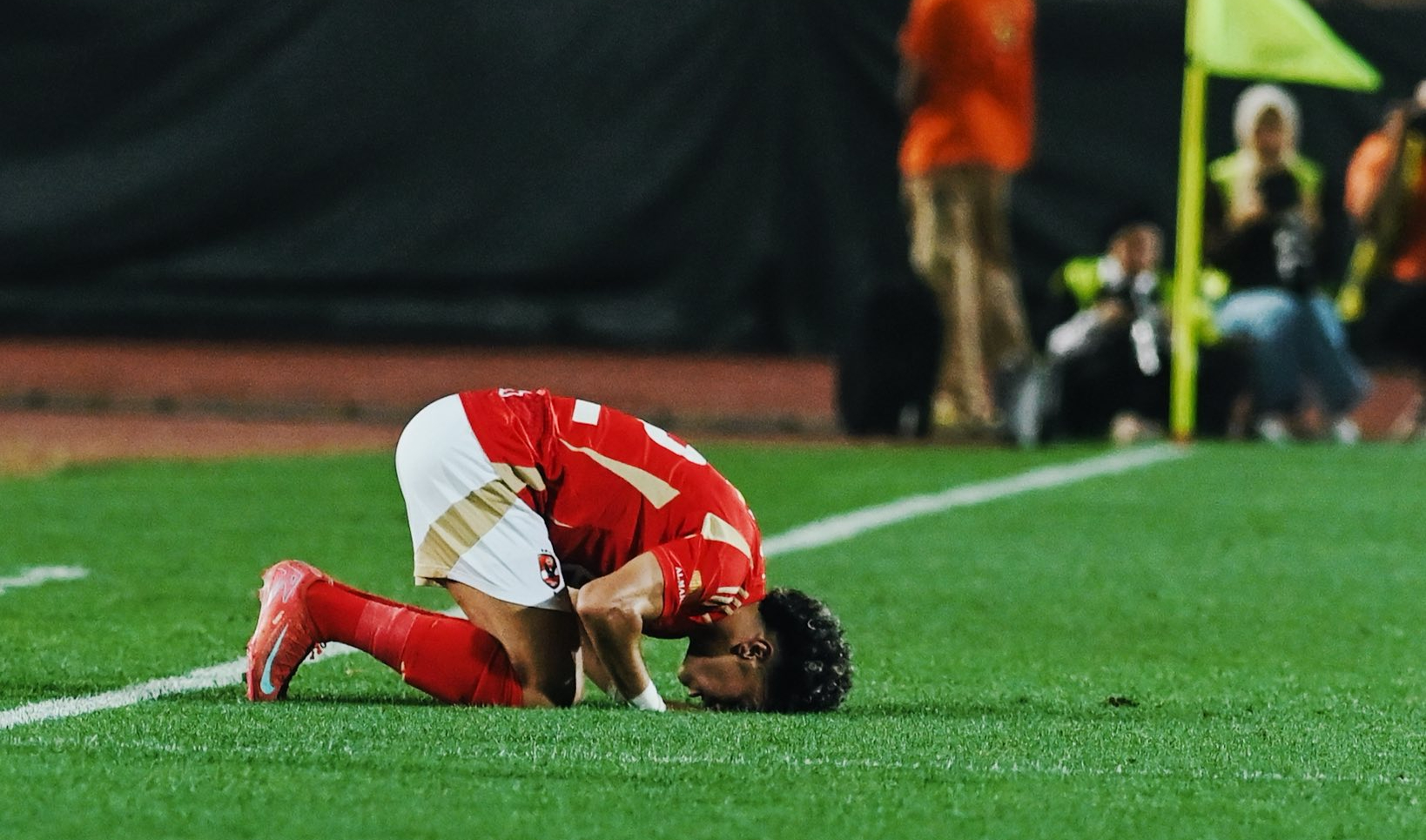 Al Ahly and Pyramids secure crucial wins in thrilling Nile League action
