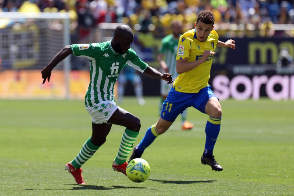 Youssouf Sabaly on the verge of joining Al-Duhail SC