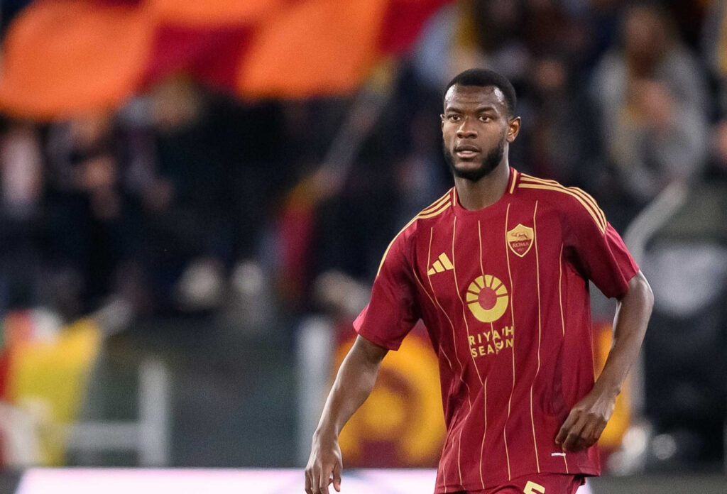 Le PSG surveille de près Evan Ndicka