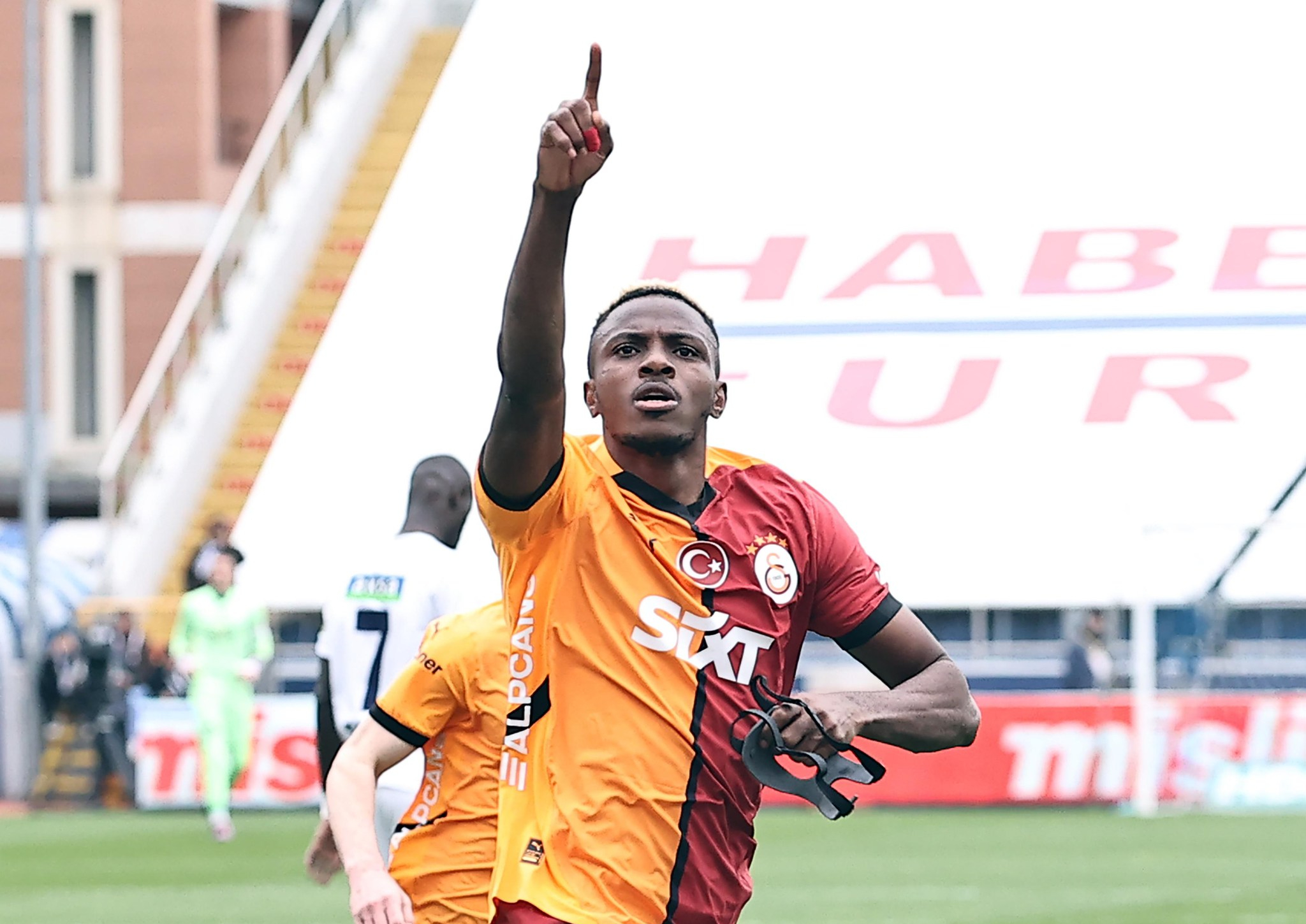 ‘Al Hilal are still not giving up on Victor Osimhen’ – Romano
