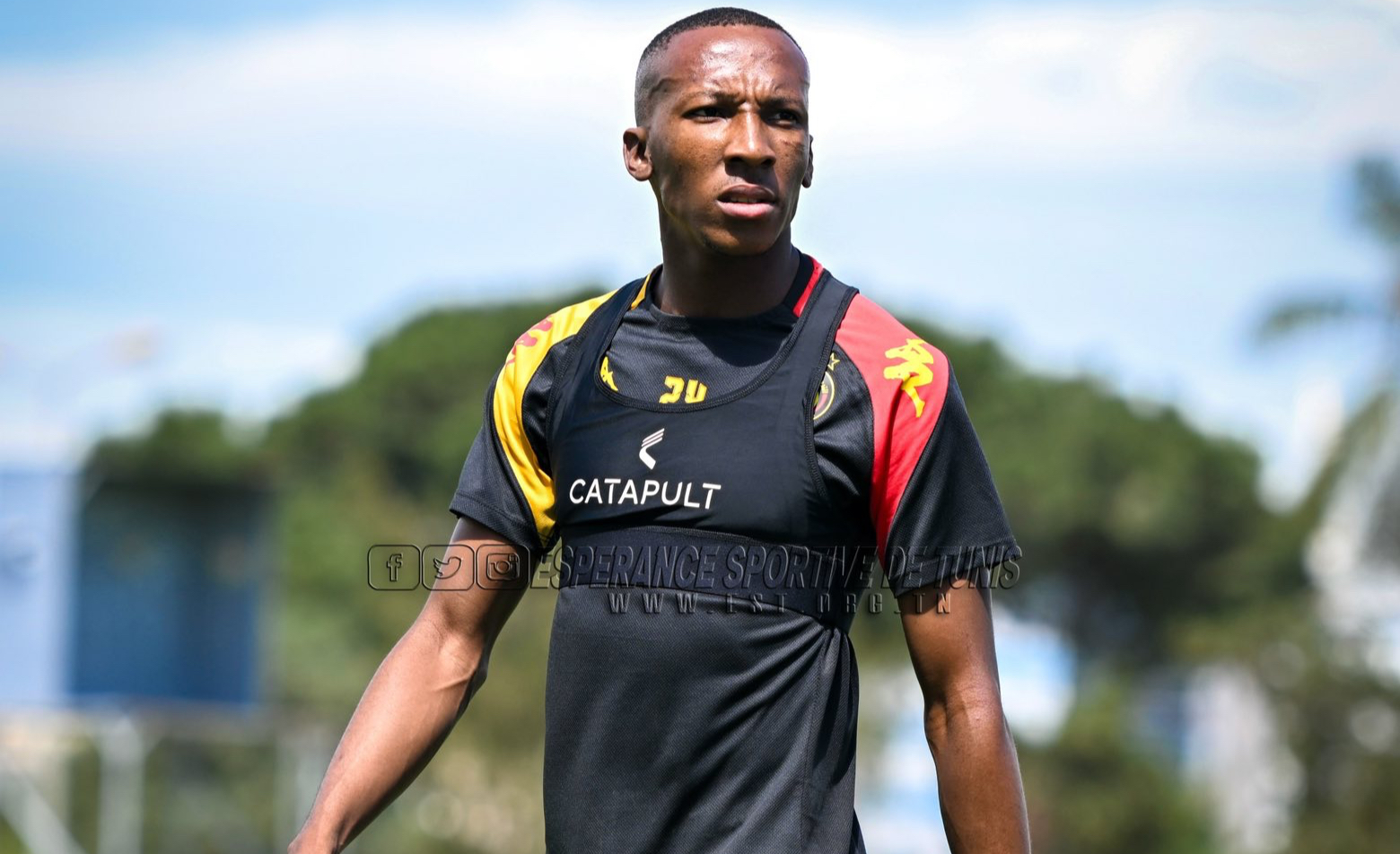 Mokwana’s camp dismisses Kaizer Chiefs rumours