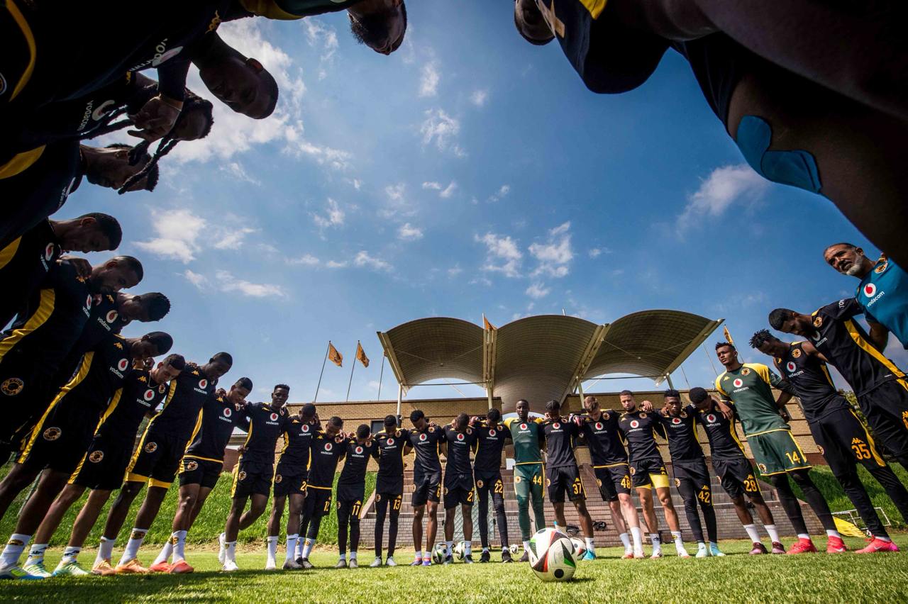 Eric Tinkler defends Kaizer Chiefs amidst Betway Premiership woes