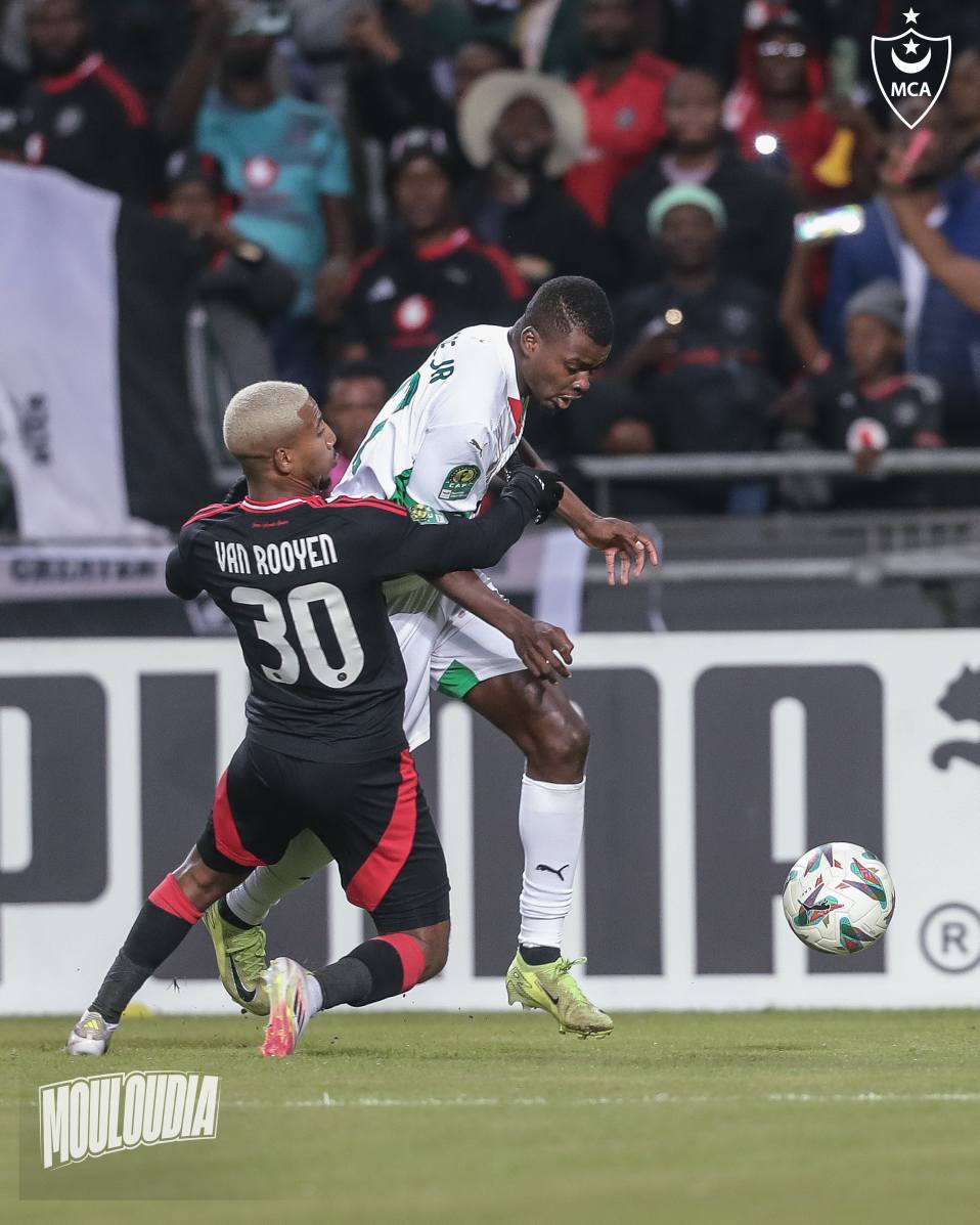 CAFCL: Orlando Pirates coach Riveiro decries violent clashes from MC Alger match
