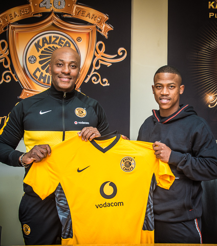 Du Preez sets new target after extending Kaizer Chiefs stay