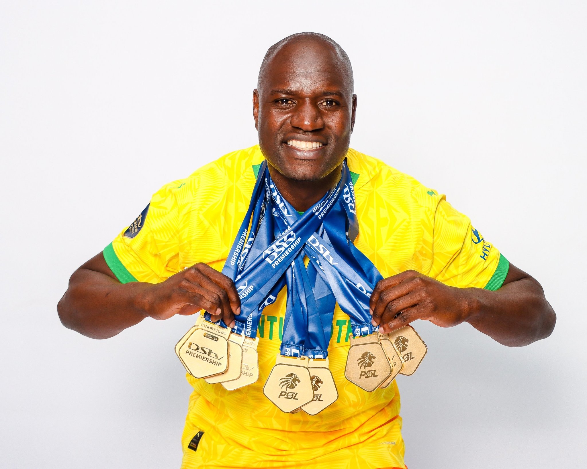 “I’m still here” – Sundowns keeper Onyango clears air on retirement talk