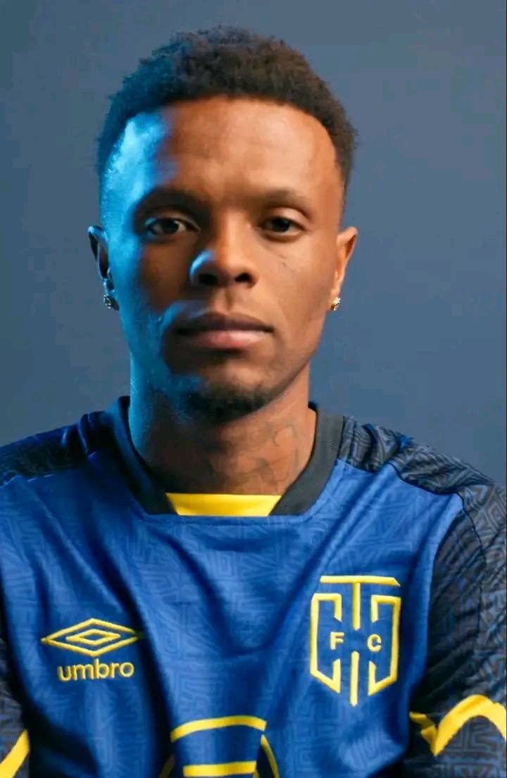 Thulani Serero: Cape Town City FC signs former Ajax star