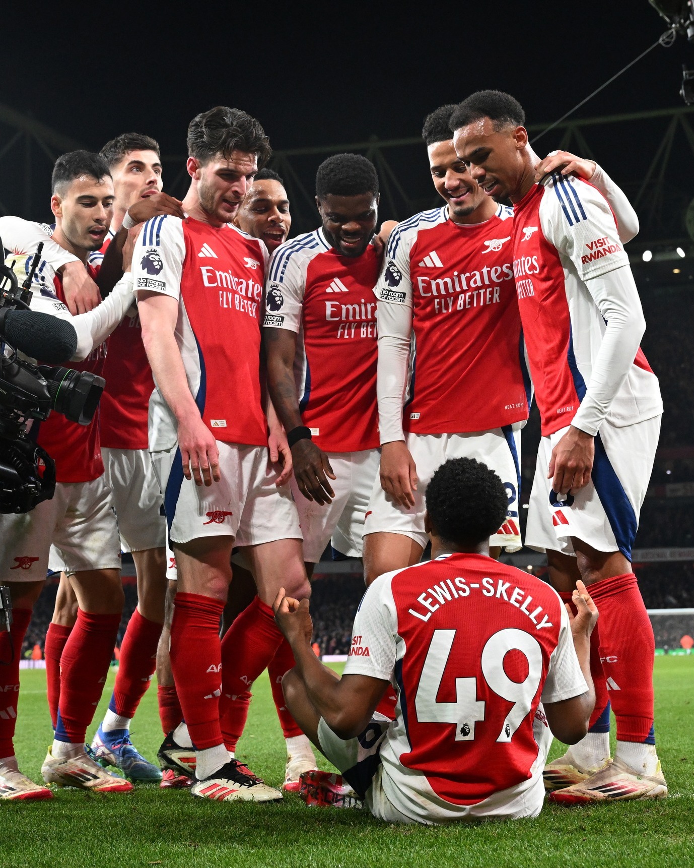 Ghana star Partey scores in Arsenal’s huge win against Manchester City