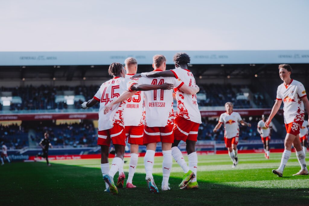 Moussa Yeo: Mali youth star scores to rescue a point for FC Salzburg
