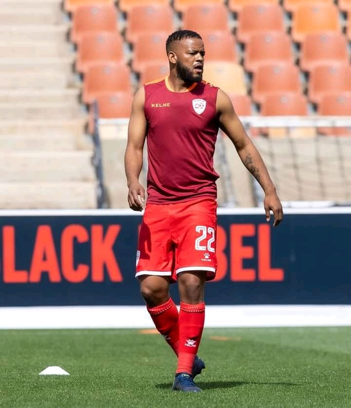 Agent makes U-turn: Sipho Mbule offered to Kaizer Chiefs