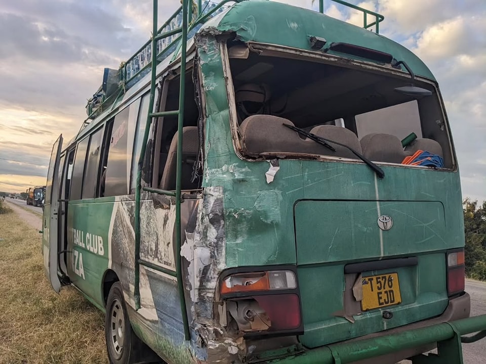Ligi Kuu Bara: Pamba Jiji FC, home of Kenyan striker Tegisi, involved in accident