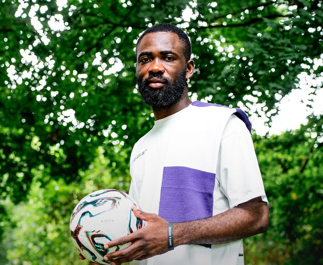 L’attaquant congolais Arnold Vula rejoint un nouveau club belge.