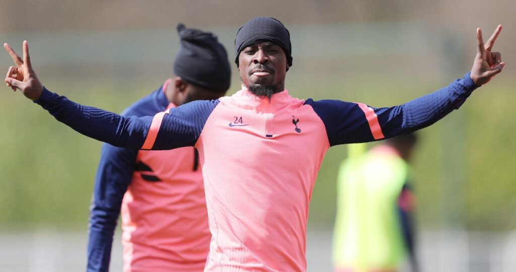 Serge Aurier sur le point de rejoindre un nouveau club en Asie