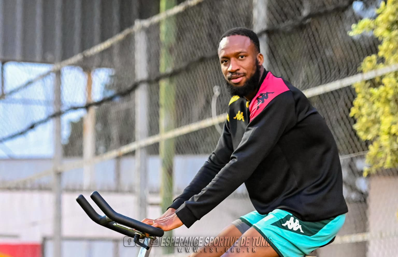 Roger Aholou and Espérance agree to terminate contract