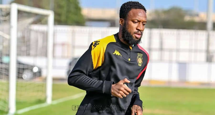 Roger Aholou quitte l’ES Tunis à un an de la fin de son contrat