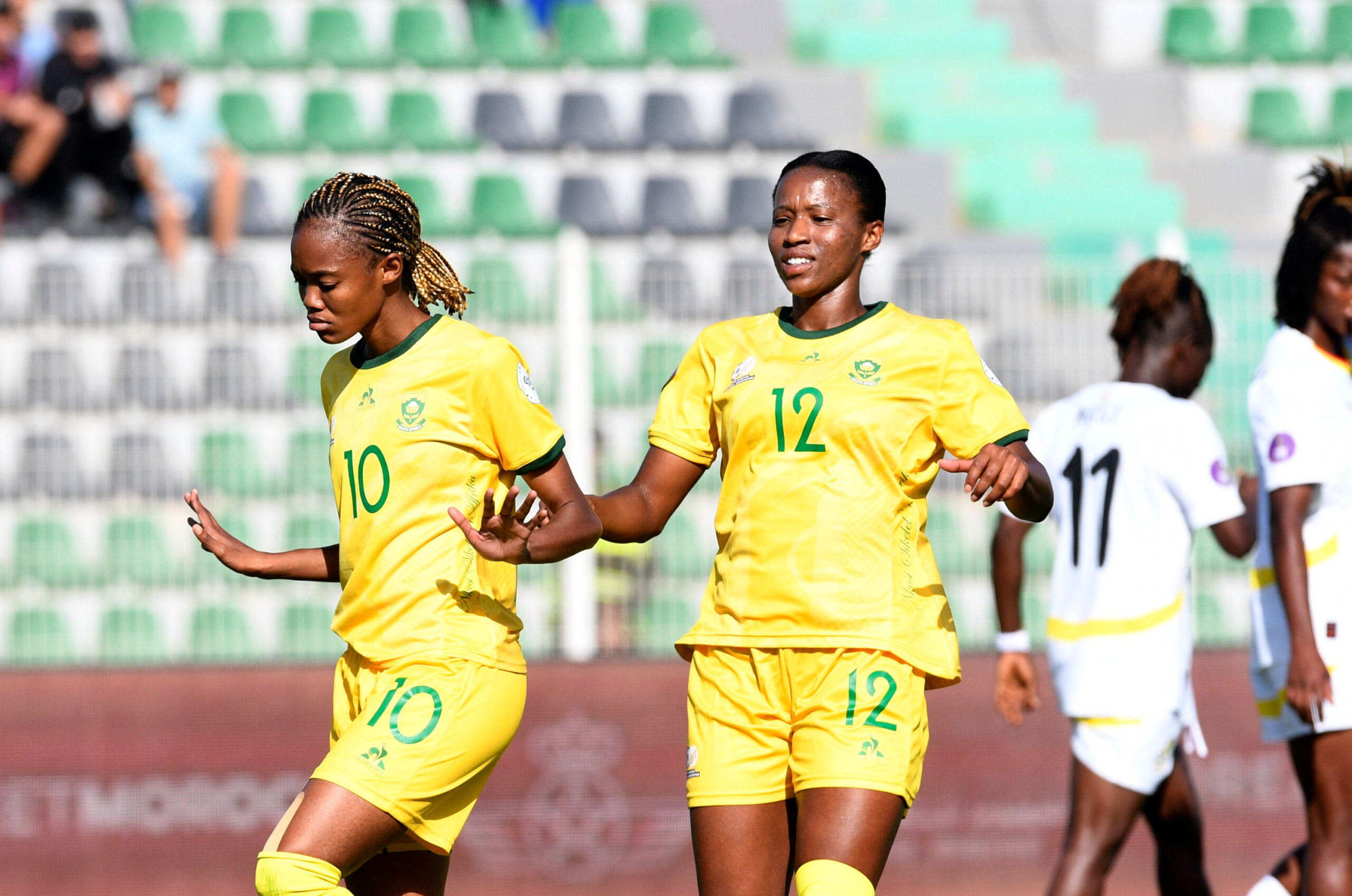 First half burst sees reigning champions South Africa past Ghana to kick off WAFCON defense