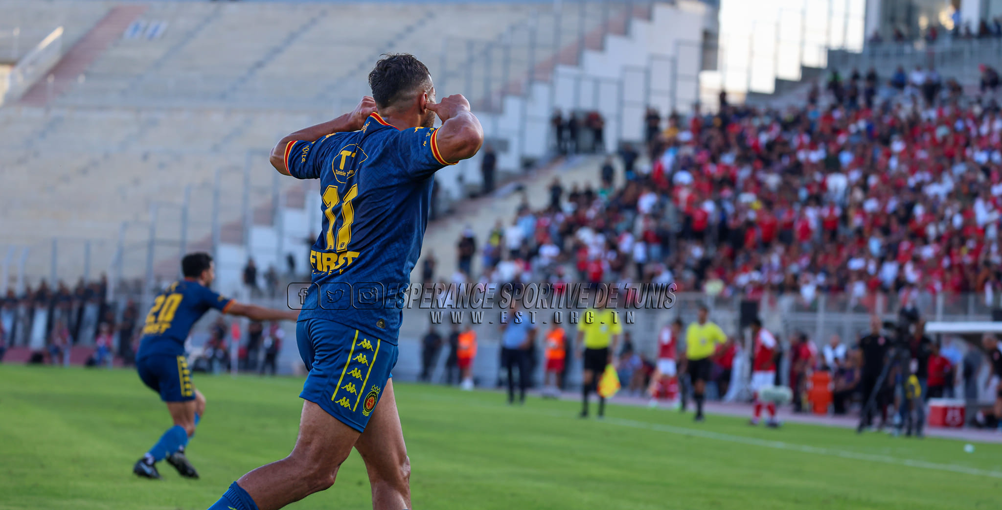 Algerian star Youcef Belaïli questioned by French police over flight altercation