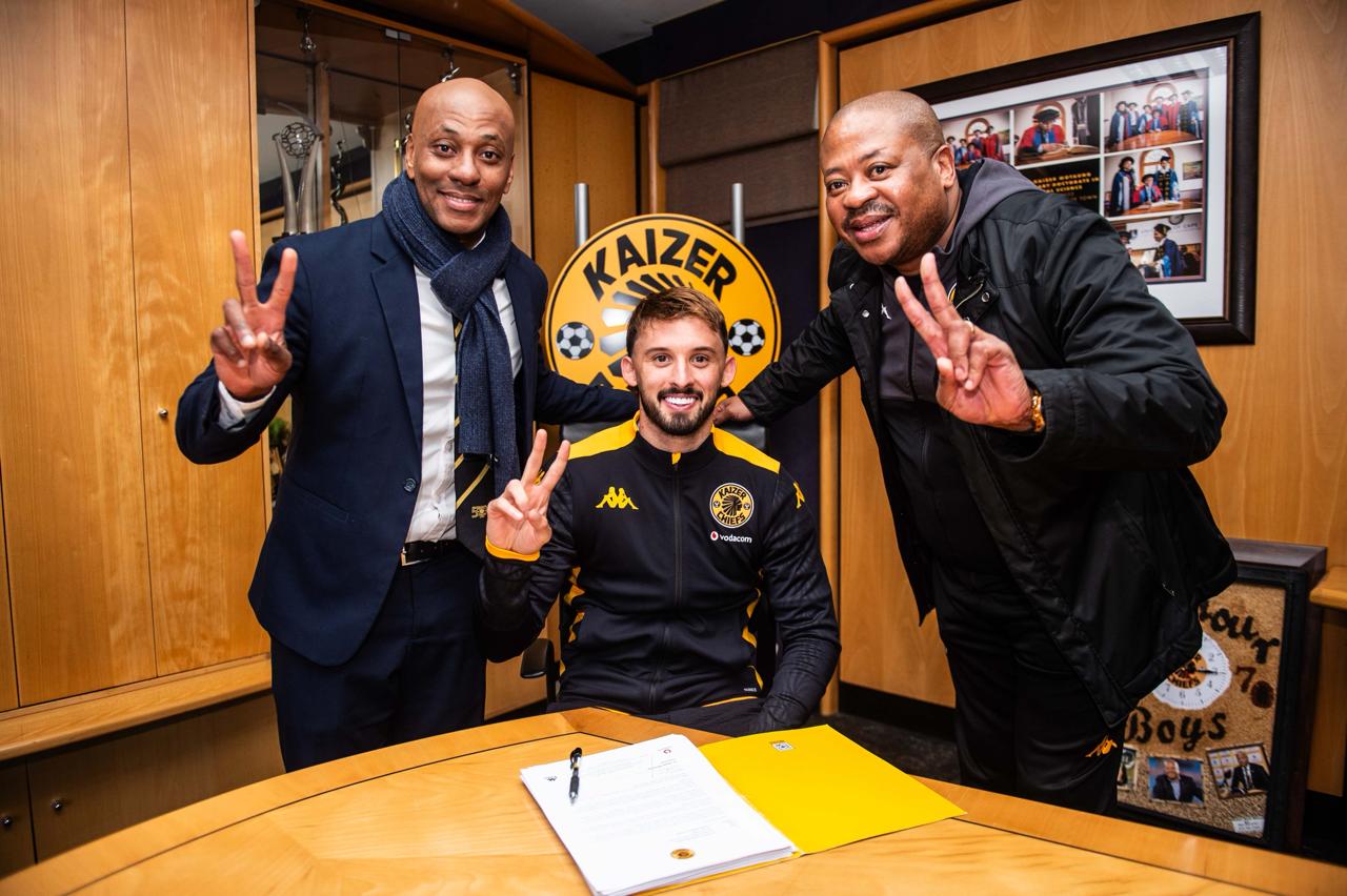 Chiefs confirm Chislett and Silva signings