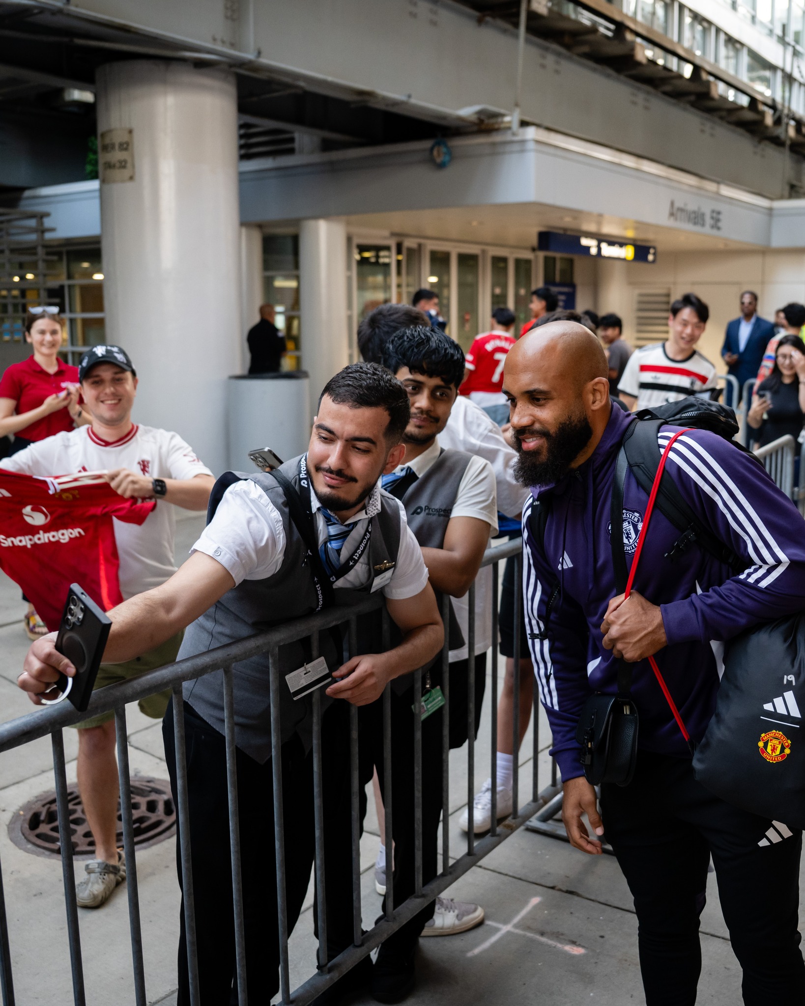 Onana joins compatriot Mbeumo in United’s tour squad