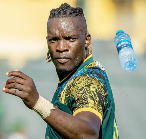 Ugandan star Khalid Aucho bids Young Africans emotional farewell