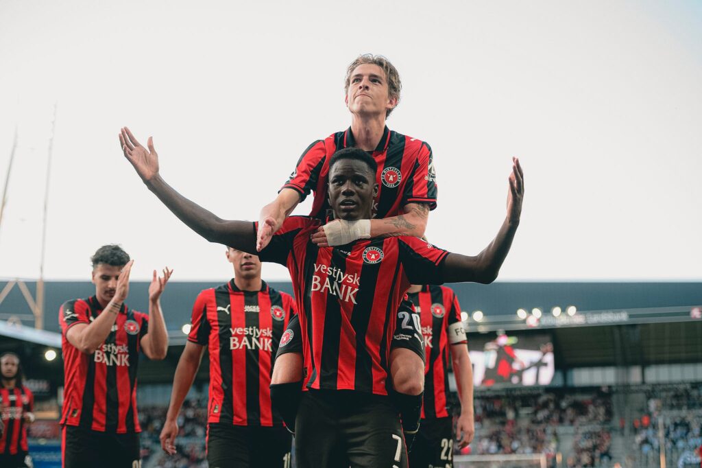 Franculino Djú dominates with hat-trick as Midtjylland storm to lopsided win