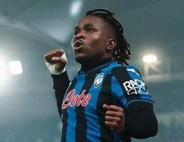 Ademola Lookman returns to Atalanta training ground