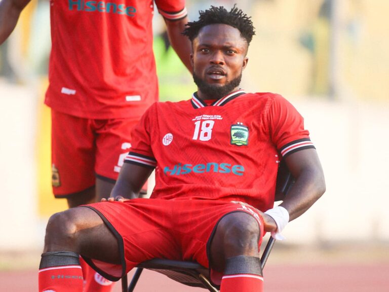 Champion-of-Champions: Kotoko striker Albert Amoah targets Gold Stars downfall