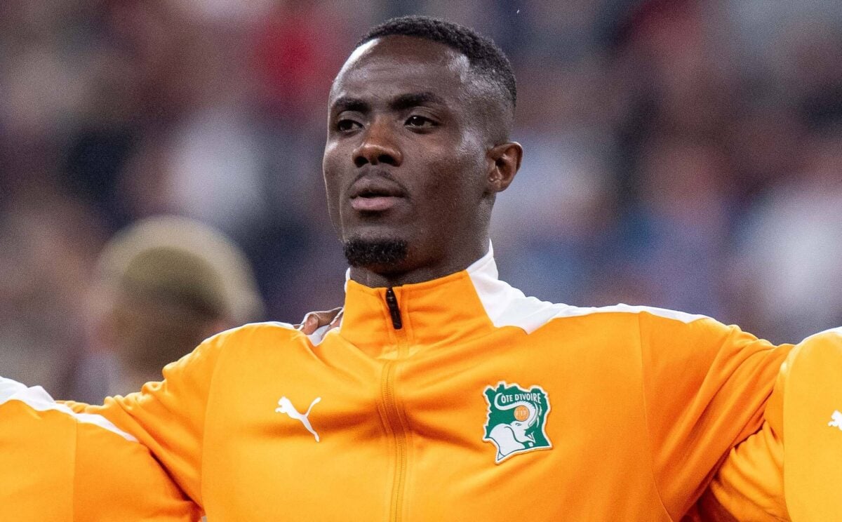Eric Bailly sur le point designer au Real Oviedo 