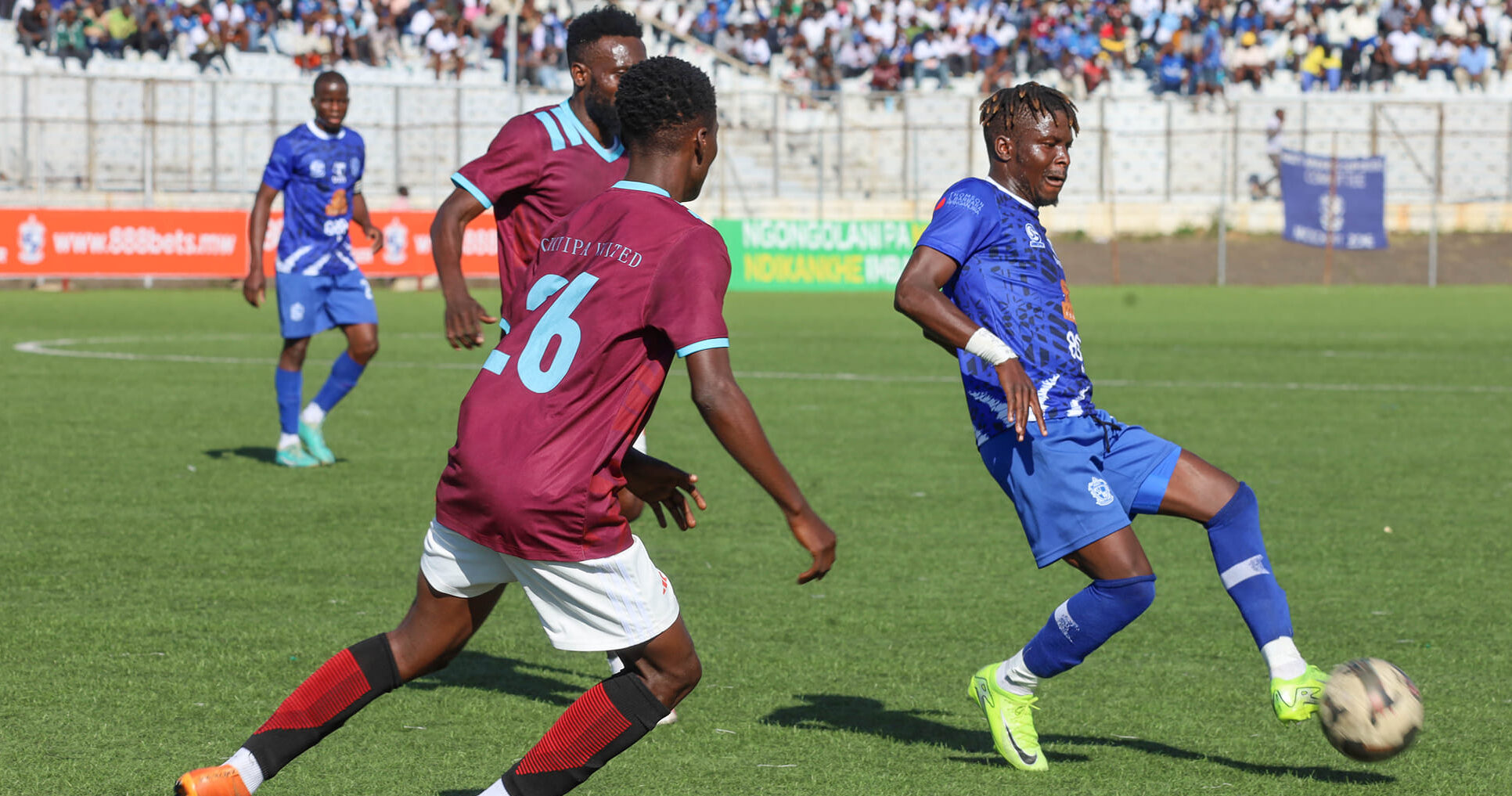 Malawian winger snubs Mighty Wanderers, returning to Europe