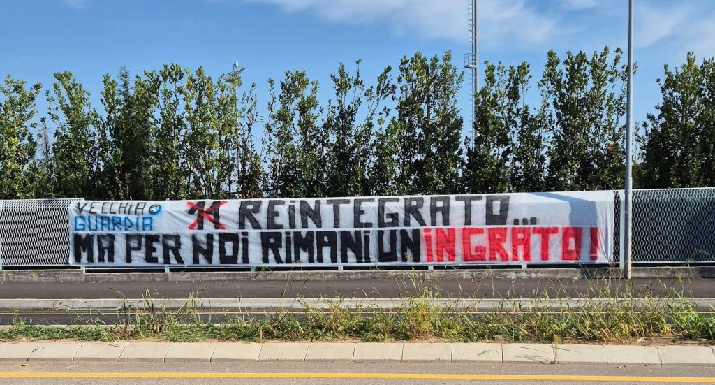 Les supporters de l’Atalanta attaquent Ademola Lookman