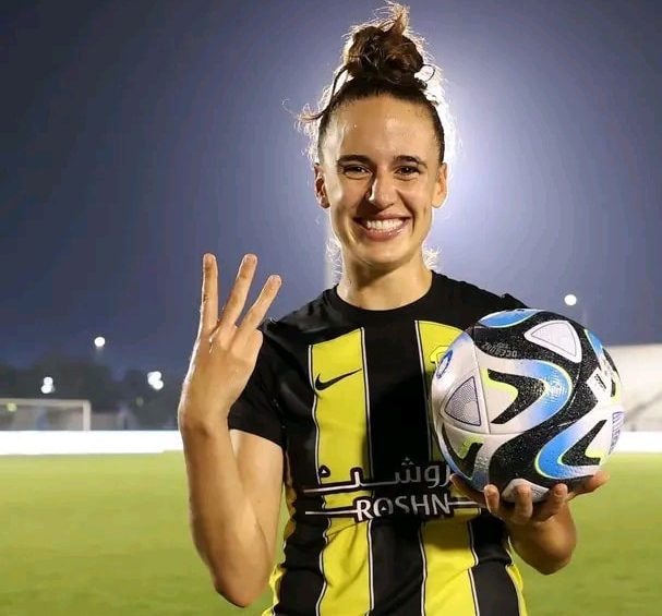 Ashleigh Plumptre provides two assists in Al-Ittihad victory