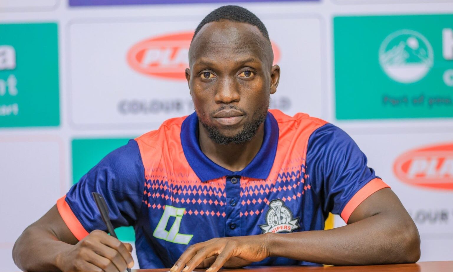 Ashraf Mandela returns to Vipers SC on three-year contract