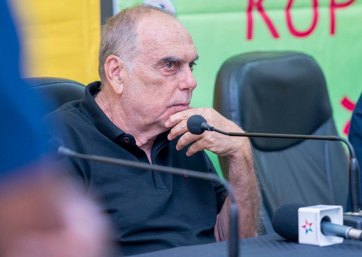 World Cup (Q): Avram Grant explains why he will not quit Zambia role